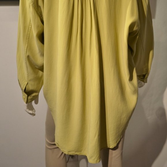 Out of the Blue Yello-Green Silk Tunique Shirt - Picture 6 of 7